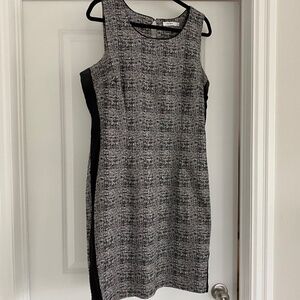 Plaid black /white stretch pull on dress Rickies size 14 now just 10.00